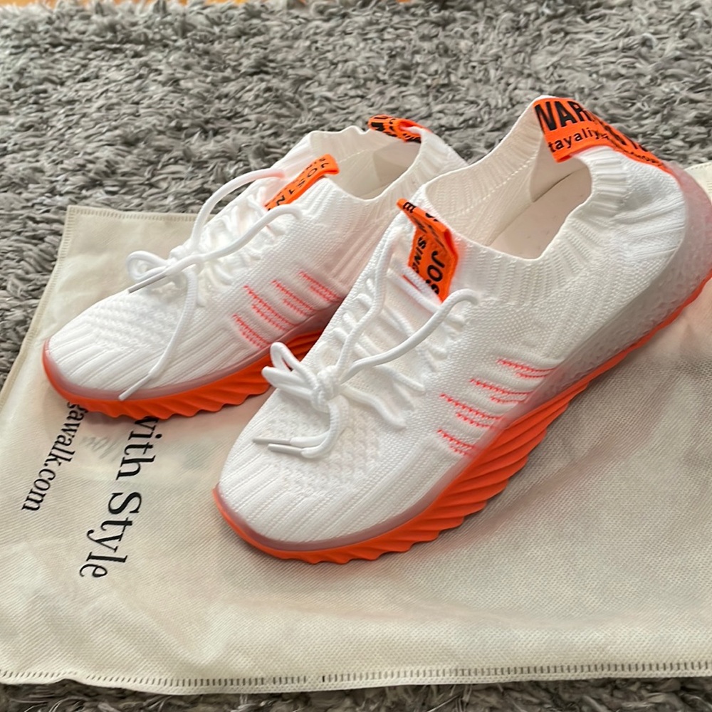 OMEGA WALK  Lace up breathable sneakers for women. White and orange SZ 38.  NWT